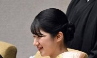 「愛子さまから『土俵が狭く感じる』と」八角理事長がやり取り明かす「立ち合いが大事なんですよ、と言った直後」