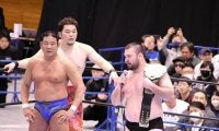 デビュー３連勝ウルフアロン、初メインで初マイクも披露「最高の気分です」プロレス転向きっかけ恩人・永田裕志と初共闘で万感