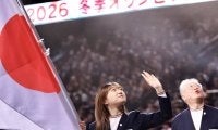 坂本花織「団旗とプレッシャーいただきました」五輪壮行会で旗手代行　坂本節決意表明に会場沸く