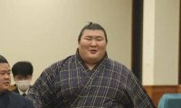 初金星の熱海富士　付き人の出迎えに笑みこぼれる　懸賞金の話題に「感謝したい」２連敗から７連勝