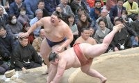 大の里は３連敗、豊昇龍は３敗守る　霧島が敗れ、２敗で首位は安青錦、霧島、熱海富士、阿炎、獅司の５人に