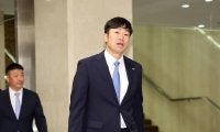 【DeNA】相川監督、盗塁への影響は「相当出る」捕手目線で導入予定の“拡大ベース”を語る
