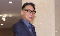 ヤクルト・池山監督　阪神・藤川監督の一言に照れ笑い　赤いスーツの話題に触れられ「見てくれているんだ」