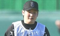 巨人・ドラ１竹丸　ブルペンで２２球　変化球解禁「フォームを崩さず投げることをテーマに」
