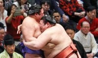 熱海富士が快勝で３敗死守！Ｖ行方は安青錦の結果次第　４敗４力士のＶ可能性は消える
