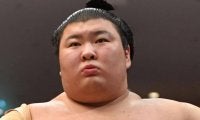 熱海富士は初Ｖならず「まだ時期じゃないと相撲の神様が・・・」またも優勝決定戦で敗れる　土俵際あと一歩も安青錦の首投げで仰向けに「油断なんですかね」