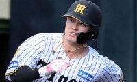 阪神　現役ドラフト移籍の浜田太貴が左翼へ豪快弾！左翼へ今季対外試合チーム１号→マルチ安打　シート打撃に続く猛アピール