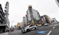 「RALLY三河湾2026」開催に向けて、名古屋市中心部をラリーカーがパレード