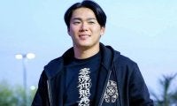 黒髪の山本由伸がめちゃオシャレ！和のＴシャツでさわやかに　グラスノー＆スネルが存在感抜群　ド軍バッテリー組集合で私服ショット公開