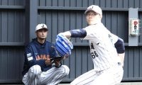 侍ジャパン　初日からダルビッシュ塾が開講！日本ハムの後輩・北山の質問に「自分の投げ方を」→後輩は声弾ませ「新しい視点もありました」