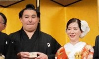 大相撲　欧勝馬が結婚披露宴「人生で一番忙しくて楽しい日」ＣＡ妻、１歳長女のため奮起誓う
