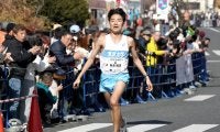 【青梅マラソン】東大の秋吉拓真は１時間３２分４８秒で６位　「完全に内臓がやられた」実業団勢の駆け引きに苦戦