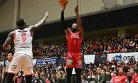 三遠ネオフェニックスがホームで連勝…千葉ジェッツはリトルのキャリアハイ46得点も実らず