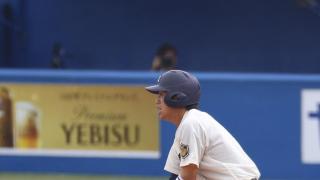 明治大　河野が本塁打を含む３打点！４点差を逆転し早大に先勝