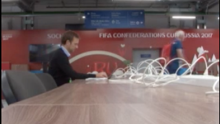 【動画】コンフェデ杯を取材するただ1人のニュージーランド人記者