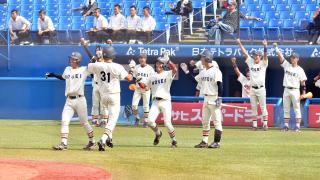 法大　川口復活の4打点！ 激闘を制し今季初勝ち点を奪取！！／慶大4回戦