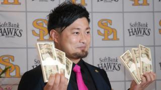 ホークス森も1億超え！　1.3億円で更改し、鷹の”億プレーヤー”は17人に