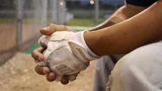 根尾　オープン戦初スタメン、初回にプロ初安打