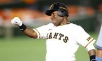 巨人移籍のウィーラーに涙の別れ。なぜ楽天ファンに深く愛されたのか
