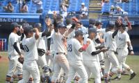 東京六大学野球春季リーグ戦 第7日 慶大1回戦　４回表に打者10人の猛攻で一挙５得点！逆転勝利を収め、３季ぶり46回目の優勝を決めた！！