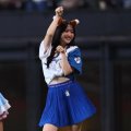 「こんなキツネなら化かされてもいい」鈴木愛理が激カワ♥きつねダンス　さすが元アイドル！破壊力にファン驚がく「別格」実況も舌巻く「魅せ方素晴らしい」
