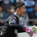 ｢ホントに17歳？｣｢世界にバレそう｣J2熊本の高校生FWの“元日本代表GK粉砕”強烈低弾道弾に脚光！ 2試合連続ゴールに｢すごいな本当に｣の声