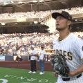 「Yu got this」のボードがカッコいい！復活のマウンドに立ったダルビッシュ有に大歓声「キター」「待ってました」