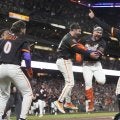 ジャイアンツ、07年の「イチロースタイル」で逆転サヨナラランニング３ラン　ドジャースと５差に