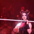 「美しすぎる」チリ人美女レスラーの“小悪魔風”セクシーショットに反響…「フェイスペイントなしメイクも素敵」ファン興奮