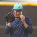 「DeNA藤浪晋太郎」がまもなく誕生へ…支配下上限70人目の“ラストピース”、逆転優勝へ本気