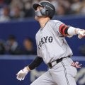 巨人・坂本勇人　自身もびっくりの勝ち越し弾！二塁ベース手前で驚き　三浦監督のリクエストも判定変わらず