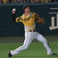 劇的幕切れ　阪神・森下はなぜ刺せたのか　本人、筒井コーチが明かす「浜風も踏まえて少し前めに守ったんですけど」