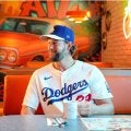 ドジャース　球宴撮影会が大反響　カーショーは「映画俳優みたい」フリーマンの激レア決めポーズに「このイケメンは誰？」