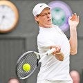  シナー BIG4以外で初の大台到達 