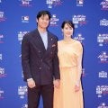 大谷翔平、紺色のシンプルスーツで登場「妻に合わせて選んだ」真美子夫人は桃色のドレスで登場