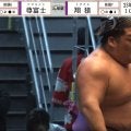 「そのままやん」尊富士の“個性派”化粧まわしにツッコミの声「配色だけでそれとわかる」「わかりやすいw」納得の意見も