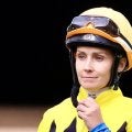 レイチェル・キング騎手に短期免許の交付