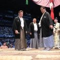 43代式守伊之助が阿炎－豊昇龍の一番で軍配差し違え　八角理事長に進退伺いを申し出るが慰留