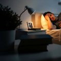 不眠の原因は脳疲労だった！【心療内科医が解説】 現代人に必要な快眠のための新習慣とは？
