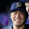 「ヨシはどこ？」　家族より注目…ド軍スミスが爆笑投稿、山本由伸を「いじってる」