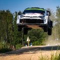 WRCエストニア：GRヤリス・ラリー1初ドライブのオリバー・ソルベルグが首位快走、勝田貴元は6番手につける