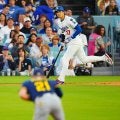 大谷翔平、今季13個目の盗塁も送球が腹部に直撃するアクシデント　苦悶の表情もベンチに手を振る