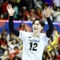 高橋藍 ブラジル人旧友と再会し笑顔