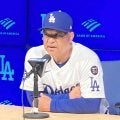 ロバーツ監督　アクシデントの大谷翔平とスミスは「２人とも大丈夫。明日もプレーする」大谷はみぞおちにボール直撃