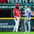 大谷翔平との談笑が大盛り上がり？　日本語勉強中の「大谷ファン」デラクルスがテンションMAX