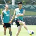 リバプール遠藤航、クラブの公式インスタで東京の観光スポットを英語で案内「築地のすしは新鮮」