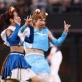 「キレッキレで草」エスコン降臨の人気ミュージシャンが衝撃のきつねダンス「ゴリエ？」「衣装のクオリティ高い」