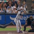 何が起きた？ 大谷翔平、爆速スイングで“珍ハプニング”「すごい音」「ヤバすぎる」相手野手にバットが飛んでいく… ファン騒然