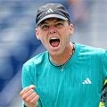  20歳が19歳下しマスターズ8強 