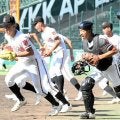 日大山形が甲子園で練習　「夢の舞台で思い切り」　土の感触も確認
